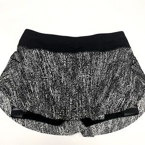 Lululemon skirt inner bike short size 4